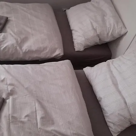 Appartement Self Check-in Targi Mtp Airport Szpital P